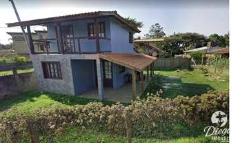 Imagem: Casa próxima a praia do Ouvidor