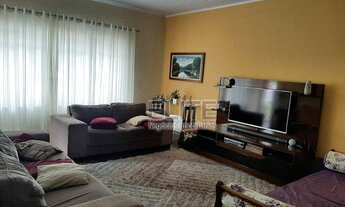 Imagem 1: Terreno com duas casas térreas