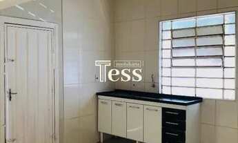 Imagem 7: Casa Térrea para alugar uma quadra da avenida Alberto Andaló 3 dormitórios 1 banheiro 1 va