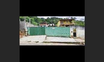 Imagem 2: Duas casa com área livre a venda