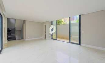 Imagem 4: Casa em condomínio no Bigorrilho, 03 suítes, terraço amplo e varanda