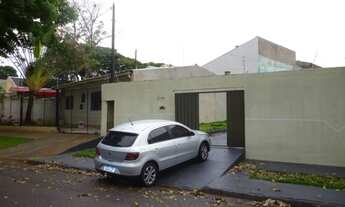 Imagem: Casa no Jd Batel com terreno inteiro