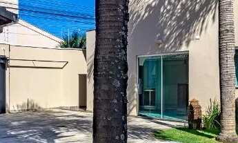 Imagem 7: Ótima oportunidade de adquirir uma casa espaçosa e confortável no Jardim Botânico!