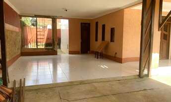 Imagem 2: Casa de 320 m² de área construída com 2 pavimentos