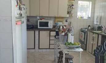 Imagem 4: CASA Á VENDA 179,47m² 4 DORMITÓRIOS 2 BANHEIROS QUINTAL AMPLO 3 VAGAS