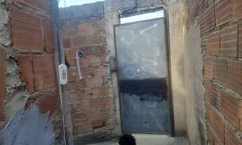 Imagem: Troco por uma casa ou por terreno