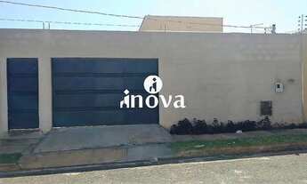 Imagem: Casa para aluguel, 2 quartos, 2 vagas, Ilha