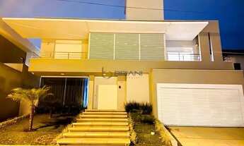 Imagem: CASA 3 SUÍTES JURERÊ INTERNACIONAL