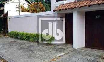 Imagem: Casa duplex Condomínio Floresta - 3 suítes