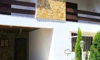 Imagem: Sobrado para venda tem 260 metros quadrados