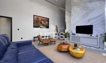 Imagem 2: Excepcional casa térrea no Portal do Sol Green