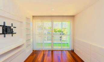 Imagem 6: Casa com piscina em condomínio - Santa Felicidade