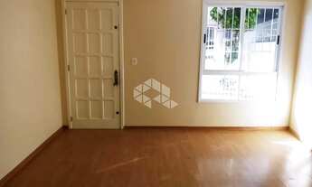 Imagem 4: Sobrado entrada individual com 2 dormitórios com 1 vaga coberta no bairro São José em Caxi