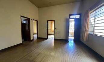 Imagem: Casa de 195m² com 03 quartos à venda