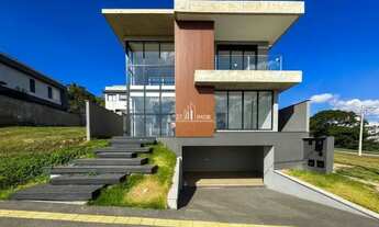 Imagem: Sobrado com 3 suítes plenas, incluindo