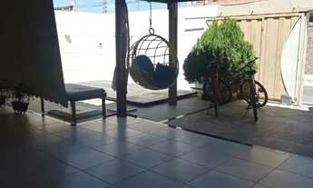 Imagem 3: Vendo casa em Petrolina (PE), 3 quartos, 1 banheiro, 1 sala, área de churrasco e piscina