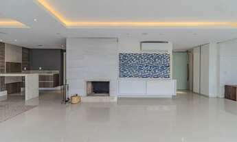 Imagem 7: Alto Padrão no TERRAZAS: 4 Suítes, 312m² e Vista Incrível para a Natureza