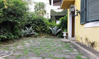 Imagem 3: Casa para venda possui 420 metros quadrados com 5 quartos em Gávea - Rio de Janeiro