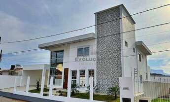 Imagem 2: Casa c/ 4 Suítes à venda, 400 m² por R$ 1.300.000 - Centro - Palhoça/SC