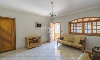 Imagem 2: Casa de condomínio sobrado para aluguel e venda tem 220 metros quadrados com 3 quartos