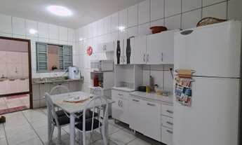 Imagem 3: Casa para venda com 200 metros quadrados com 3 quartos em Residencial Center Ville - Goiân