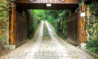 Imagem 2: SÍTIO DOS ANJINHOS - Terreno com 8.115 m², casa com 189m² 3 suítes - Quebra Frascos