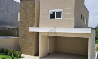 Imagem 2: Casa com 4 quartos, 220 m², à venda por R$ 1.390.000