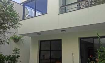 Imagem 2: Lindo sobrado para aluguel com 200mts² tendo 5 dorms e 4 suítes em Vila Monumento- SP SP