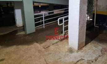 Imagem 4: Comercial - Salão/Galpão com 4 Banheiros para Alugar, 1500.00 M² a.te. por R$ 38.000,00/Mê