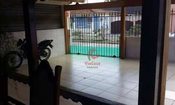 Imagem 5: Excelente Casa de Madeira Linear no Centro