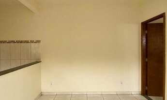 Imagem 2: Casa com 1 dormitório para alugar, 40 m² por R$ 650,00/mês - Vila Valqueire - Rio de Janei