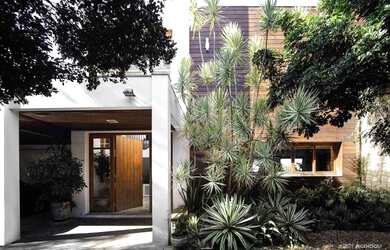 Imagem 2: Casa / 4 dormitórios / 4 suítes / 4 vagas / Vila Assunção / Porto Alegre