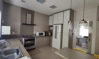 Imagem 7: Magnífico sobrado com detalhes e acabamentos de altíssimo padrão