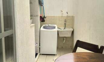 Imagem 6: Apartamento três quartos, sala, cozinha, banheiro e garagem, região central. Próximo a sup