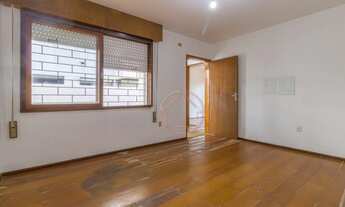 Imagem 6: Casa / 3 Dormitórios / 1 Suíte / 3 Vagas / Jardim Itu Sabará / Porto Alegre