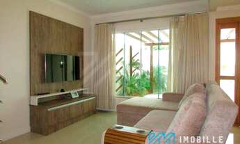 Imagem: Casa tipo sobrado em Balneário Camboriú