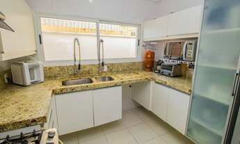 Imagem 7: CASA em CURITIBA - PR, no bairro Guabirotuba