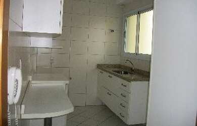 Imagem 2: Apartamento para aluguel e venda tem 67 metros quadrados com 2 quartos