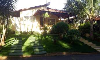 Imagem: Casa com 3 quartos à venda por R$ 530.000