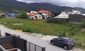 Imagem 2: Sobrado para venda com 99 metros quadrados com 3 quartos em Areias de Palhocinha - Garopab