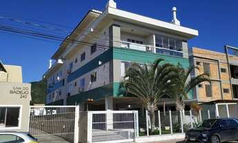 Imagem: Apartamento de dois quartos, semi-mobiliado