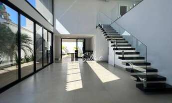 Imagem 5: Semi sobrado em condomínio com 3 suítes, 1 suíte máster