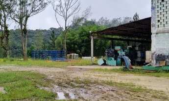 Imagem 6: Área empresarial na Rodovia Índio Tibiriça