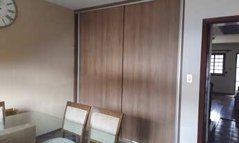 Imagem 3: Casa para venda tem 240 metros quadrados com 3 quartos em Vila Antônio Augusto Luiz - Caça