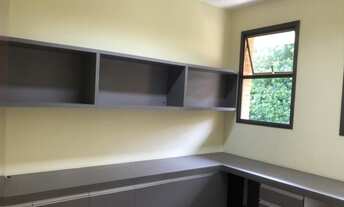 Imagem 7: Casa Terrea Residencial 01 para aluguel possui 390 metros quadrados com 4 quartos