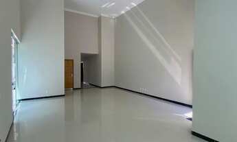 Imagem 2: Casa térrea no Jardins Atenas, para venda, com 244 metros quadrados, 3 Suítes