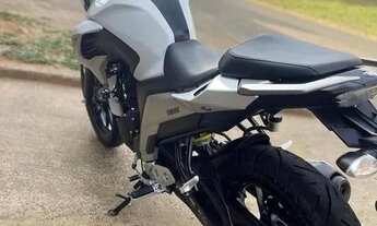 Imagem 4: Fazer 250 2019 Quarto com aluguel por R$17.000 /mês