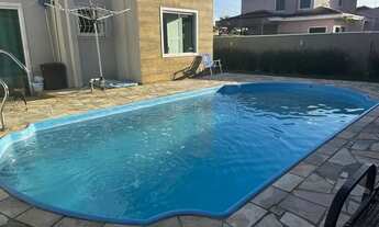 Imagem 5: Sobrado para venda tem 221 metros quadrados com 3 quartos em Princesa do Mar - Itapoá - SC