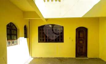 Imagem: CASA NO JARDIM DO COLEGIO COM QUINTAL