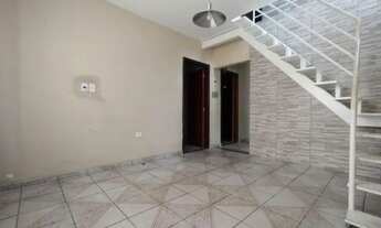 Imagem 3: Sobrado para Venda em São Paulo, Jardim das Imbuias, 6 dormitórios, 2 banheiros, 3 vagas